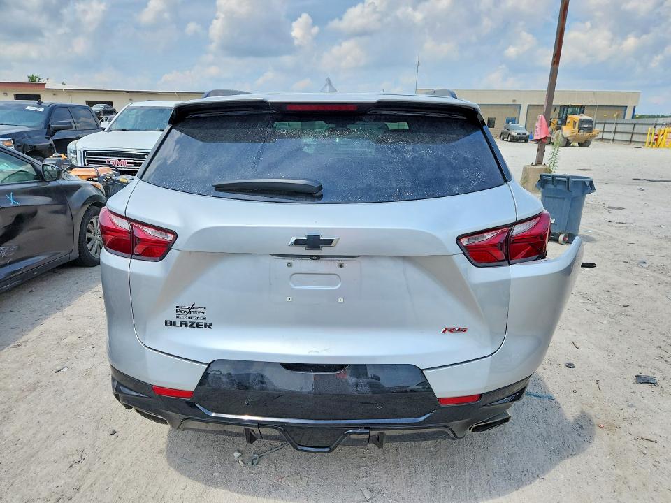 Photo 6 from auction – 2022 CHEVROLET BLAZER with VIN 3GNKBERS0NS176350