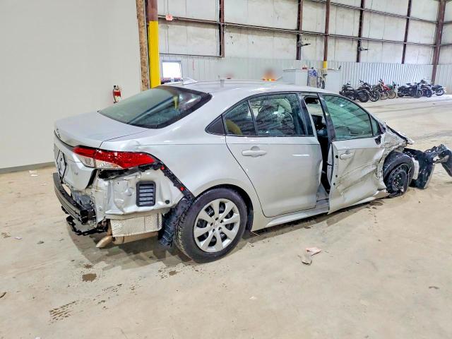 Photo 3 from auction – 2022 TOYOTA COROLLA with VIN 5YFEPMAE5NP279591