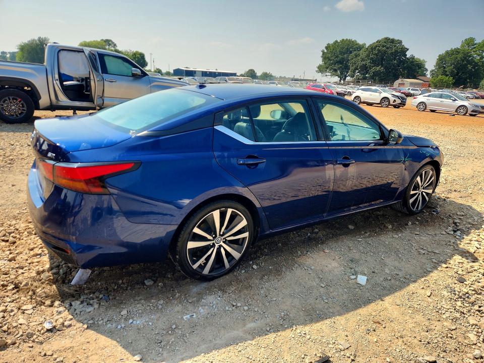 Photo 3 from auction – 2019 NISSAN ALTIMA with VIN 1N4BL4CV7KC258635
