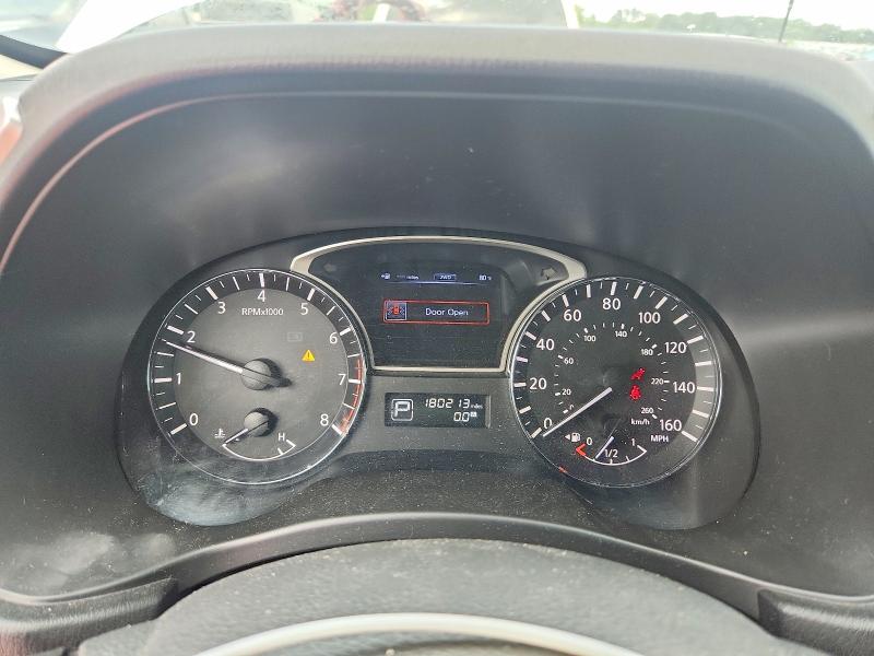 Photo 9 from auction – 2013 NISSAN PATHFINDER with VIN 5N1AR2MM1DC636851