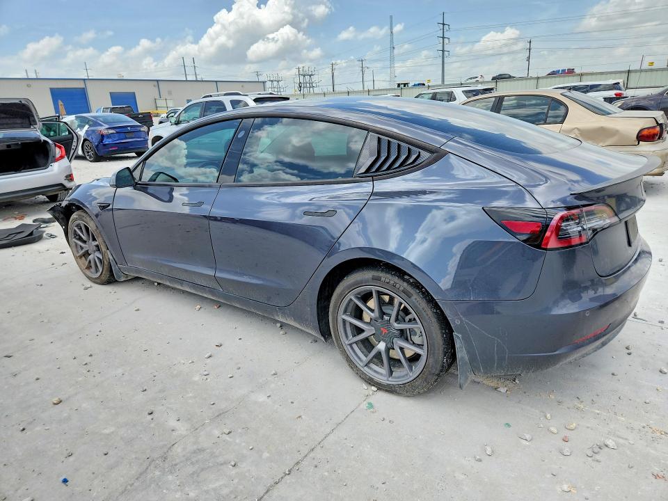 Снимка 2 от търг – 2021 TESLA MODEL 3 с VIN 5YJ3E1EB8MF836726