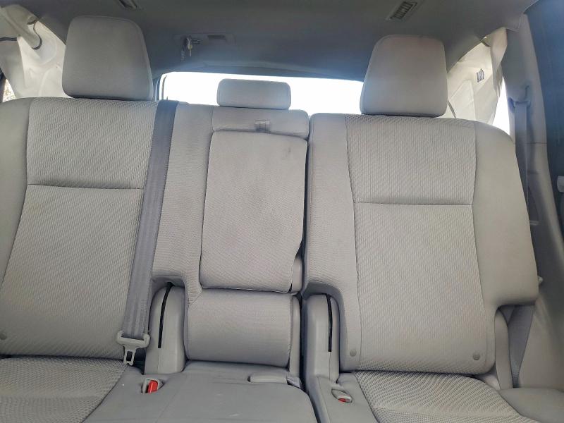 Photo 10 from auction – 2016 TOYOTA HIGHLANDER with VIN 5TDZKRFH6GS174049