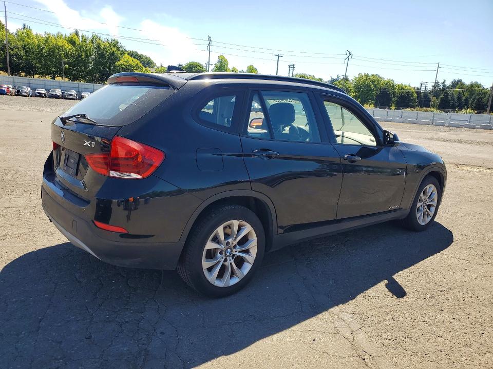 Photo 3 from auction – 2014 BMW X1 with VIN WBAVL1C55EVY16400