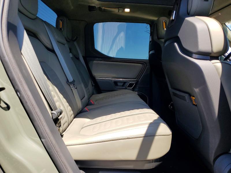 Photo 10 from auction – 2022 RIVIAN R1T with VIN 7FCTGAALXNN005461