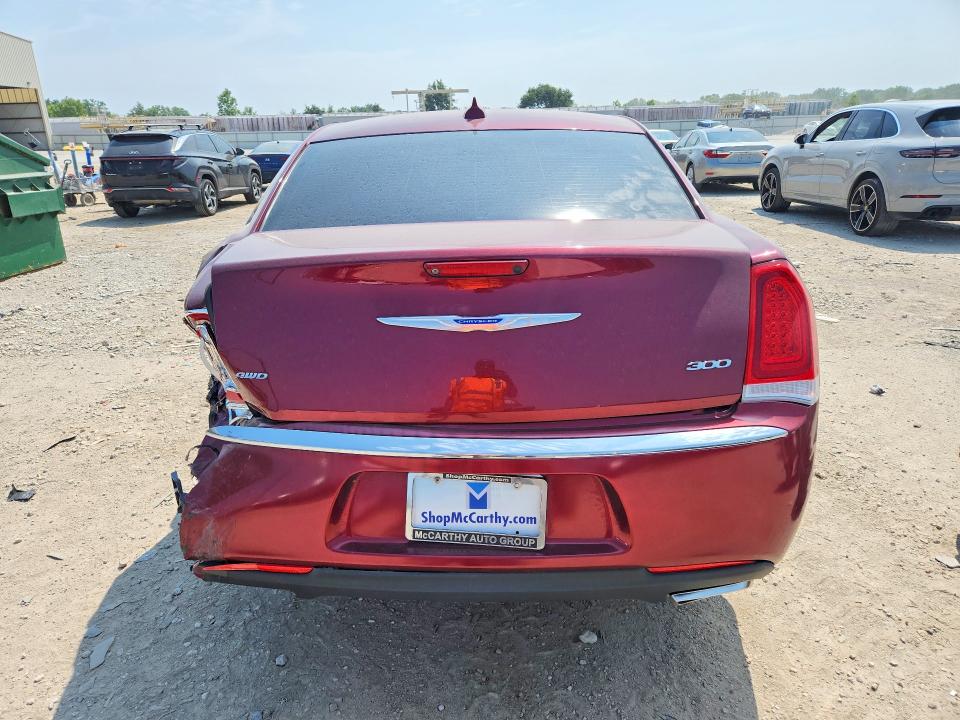 Photo 6 from auction – 2019 CHRYSLER 300 with VIN 2C3CCAKG5KH591028