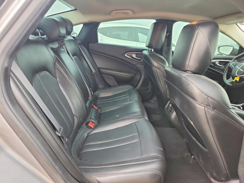 Photo 10 from auction – 2016 CHRYSLER 200 with VIN 1C3CCCCB1GN134228