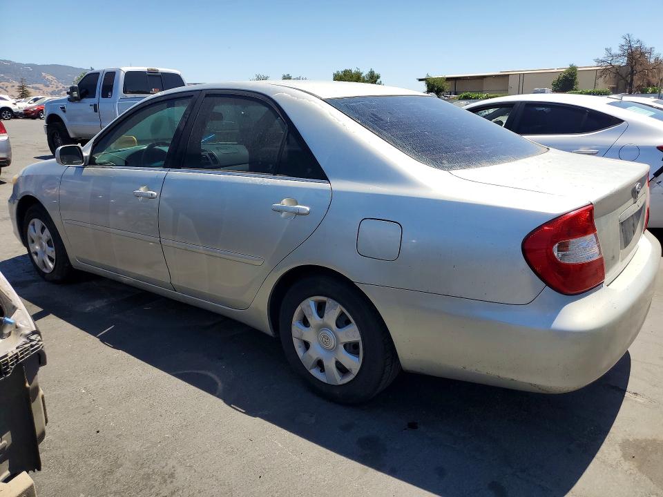 Photo 2 from auction – 2002 TOYOTA CAMRY with VIN 4T1BE32KX2U009922