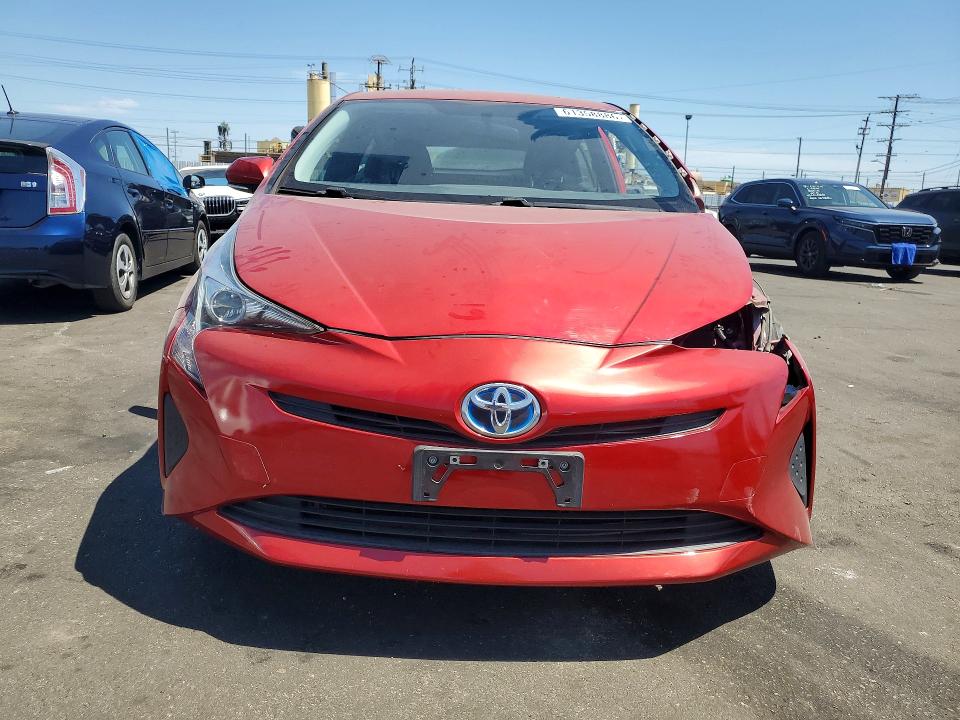 Photo 5 from auction – 2016 TOYOTA PRIUS with VIN JTDKBRFUXG3532074