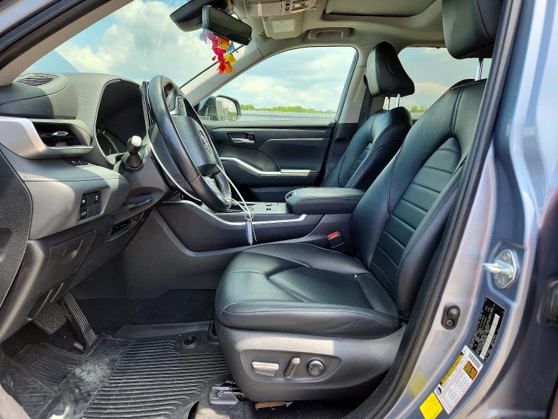 Photo 7 from auction – 2023 TOYOTA HIGHLANDER with VIN 5TDKDRAH4PS521350