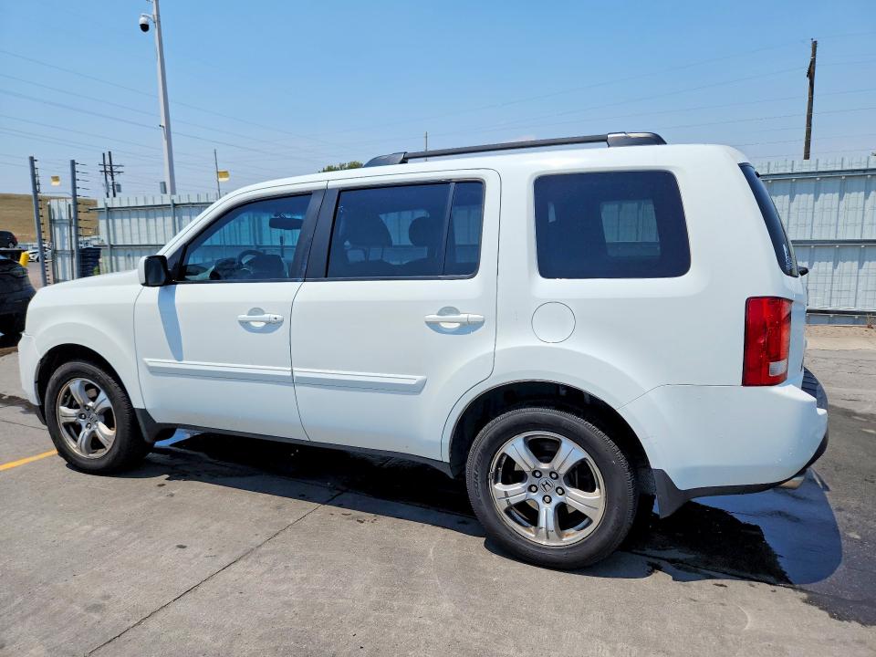 Photo 2 from auction – 2014 HONDA PILOT with VIN 5FNYF3H56EB027361
