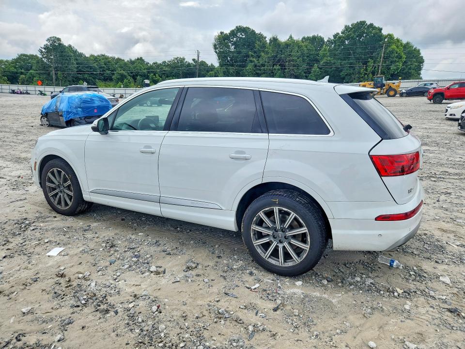 Zdjęcie 2 z aukcji – 2019 AUDI Q7 z VIN WA1LAAF76KD015001