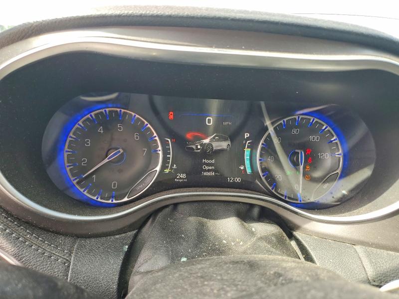 Photo 9 from auction – 2018 CHRYSLER PACIFICA with VIN 2C4RC1GG9JR314504