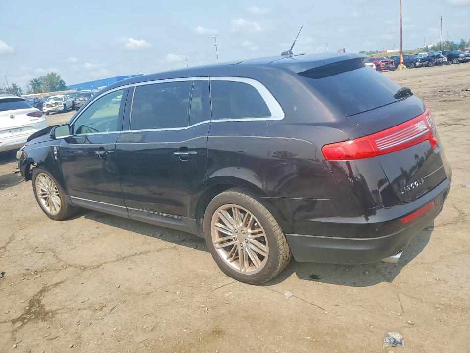 Photo 2 from auction – 2013 LINCOLN MKT with VIN 2LMHJ5AT4DBL51021