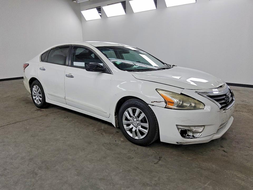 Photo 4 from auction – 2015 NISSAN ALTIMA with VIN 1N4AL3AP1FC256928