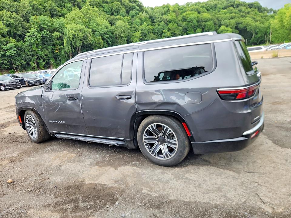 Photo 2 from auction – 2022 JEEP WAGONEER with VIN 1C4SJVDTXNS136980