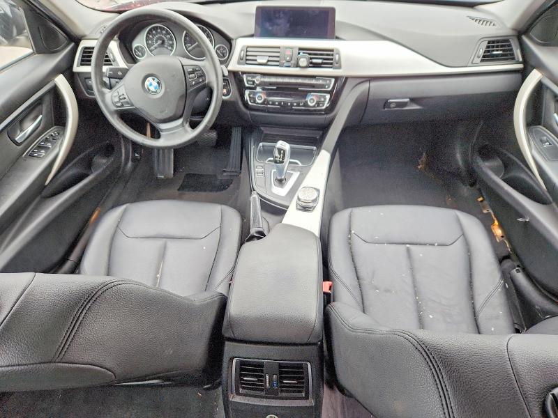 Photo 8 from auction – 2018 BMW 320 with VIN WBA8E5G55JNU47668