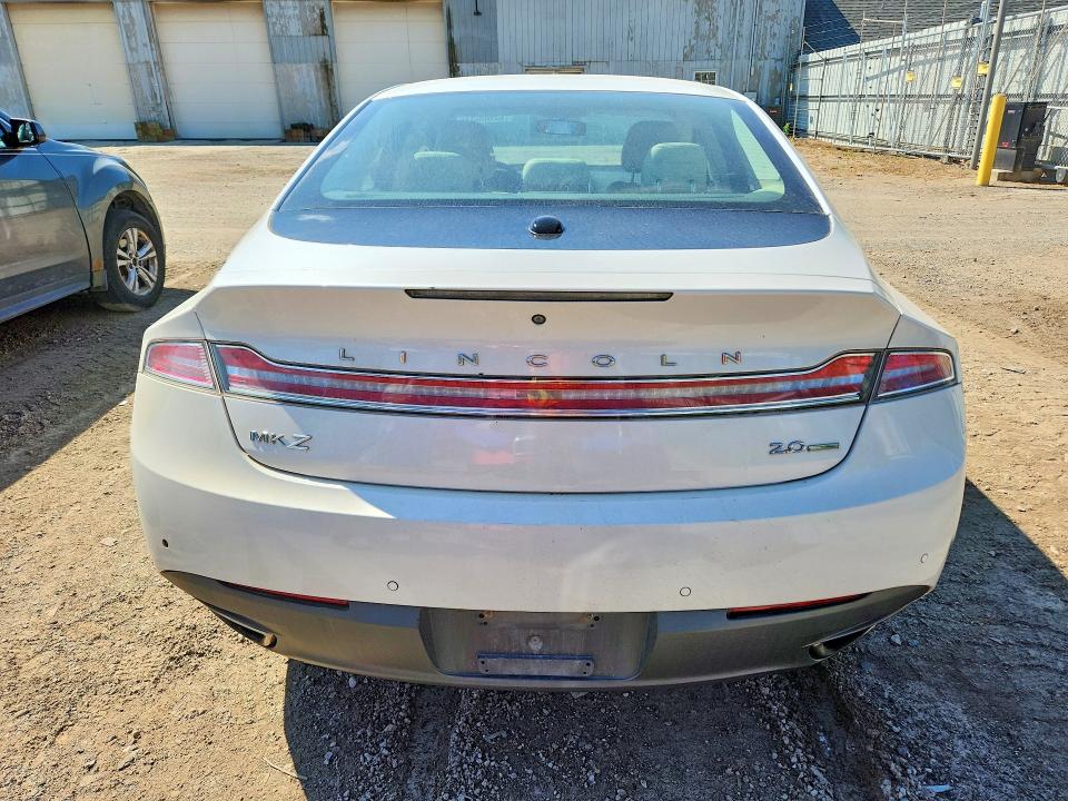 Photo 6 from auction – 2015 LINCOLN MKZ with VIN 3LN6L2G91FR610124