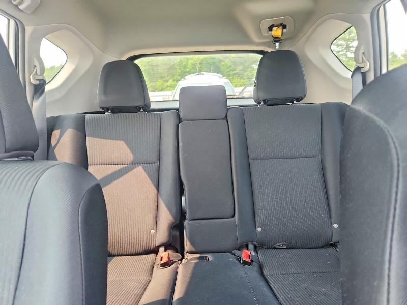Photo 10 from auction – 2015 TOYOTA RAV4 with VIN 2T3BFREVXFW326537