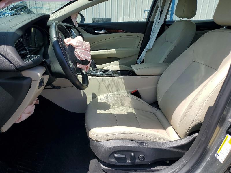 Photo 7 from auction – 2019 BUICK REGAL with VIN W04GR6SX0K1019415