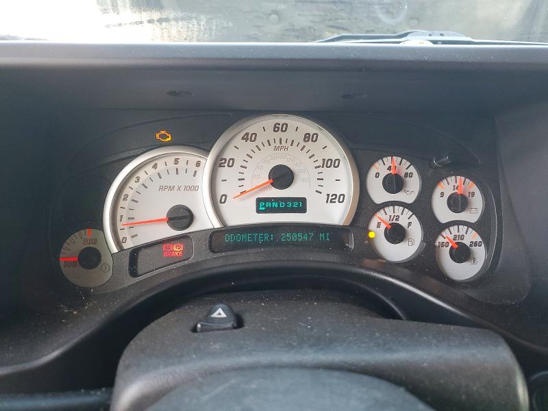 Photo 9 from auction – 2004 HUMMER H2 with VIN 5GRGN23U84H112786