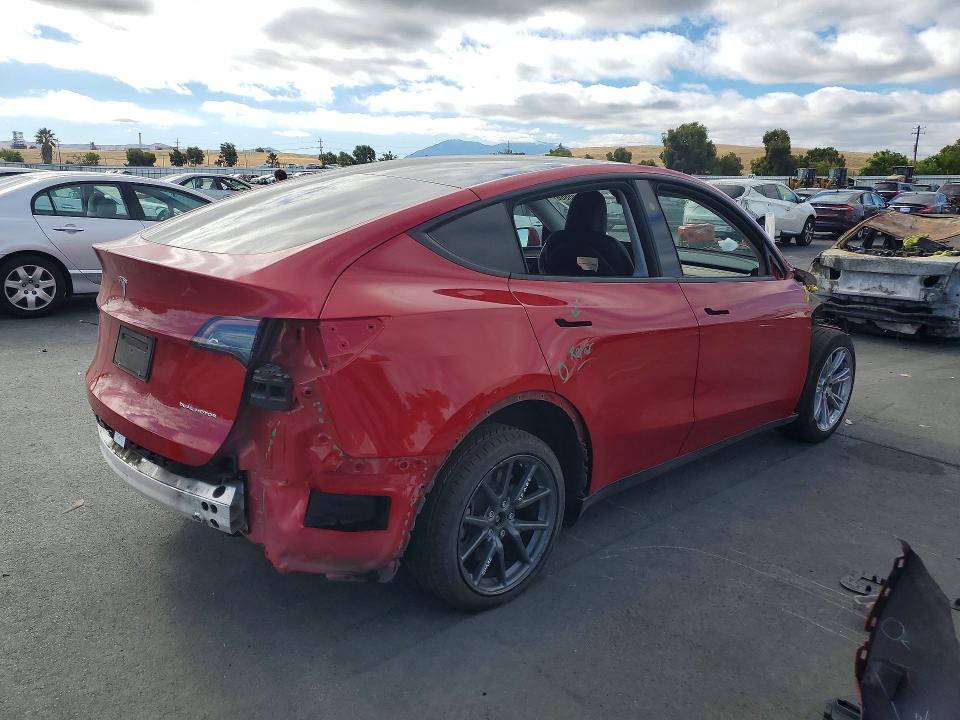 Photo 3 from auction – 2023 TESLA MODEL Y with VIN 7SAYGAEE5PF843280