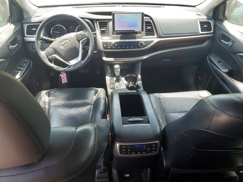 Photo 8 from auction – 2016 TOYOTA HIGHLANDER with VIN 5TDDKRFH6GS245602