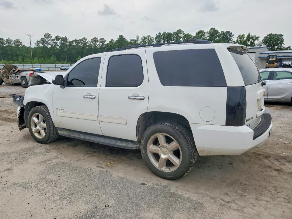 Photo 2 from auction – 2011 CHEVROLET TAHOE with VIN 1GNSCBE05BR336415