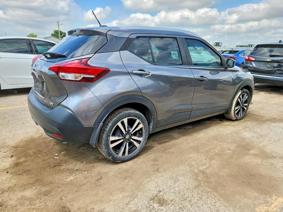 Photo 3 from auction – 2018 NISSAN KICKS with VIN 3N1CP5CU2JL506070