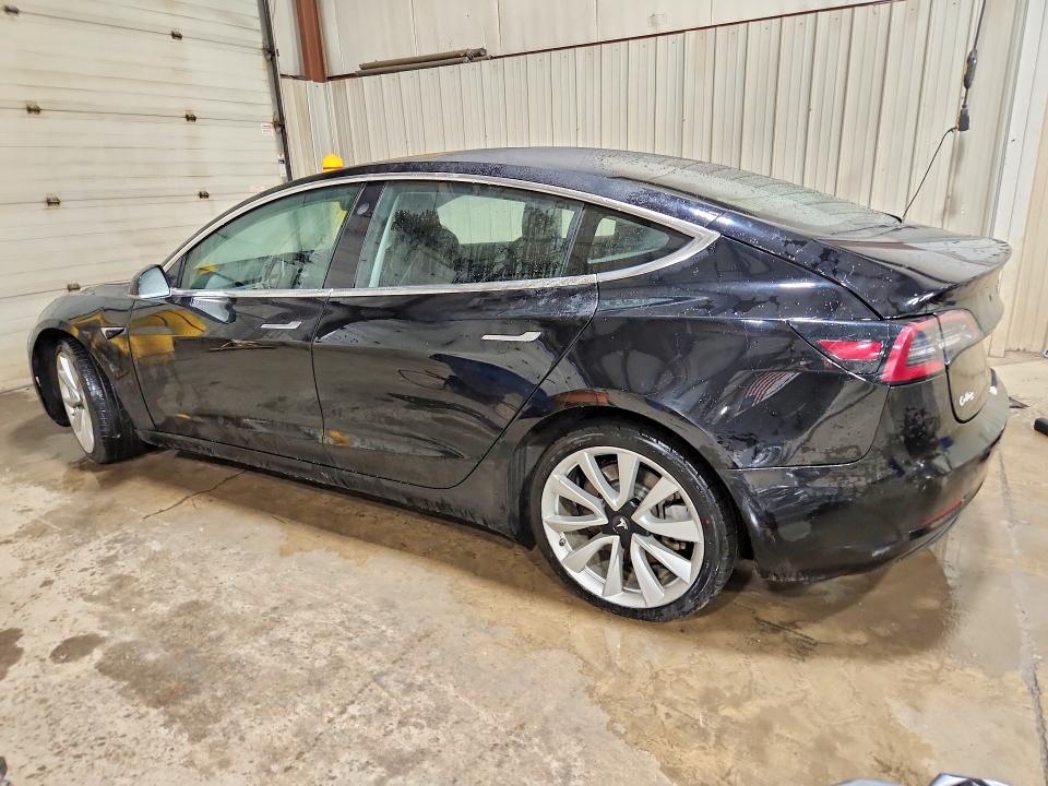Photo 2 from auction – 2018 TESLA MODEL 3 with VIN 5YJ3E1EBXJF184655