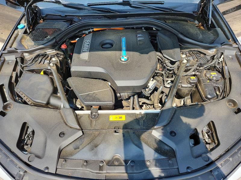 Photo 11 from auction – 2018 BMW 530E with VIN WBAJA9C56JB032726
