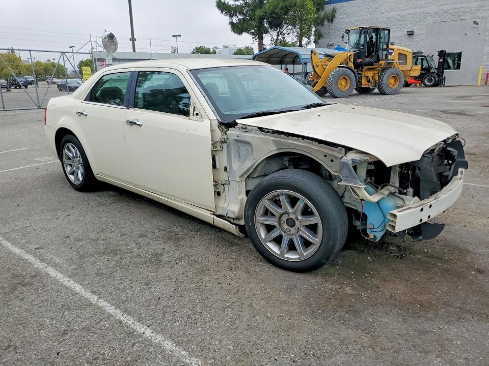 Photo 4 from auction – 2007 CHRYSLER 300 with VIN 2C3KA43R27H845935
