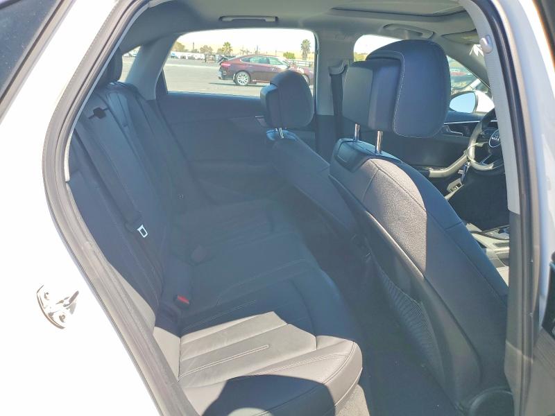 Photo 10 from auction – 2021 AUDI A4 with VIN WAUABAF49MN006075
