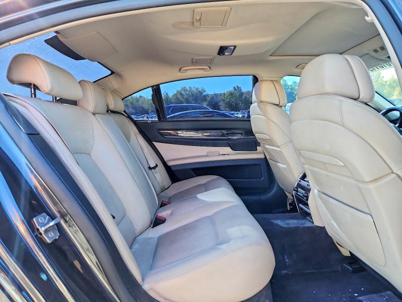 Photo 10 from auction – 2009 BMW 750 with VIN WBAKB835X9CY62319
