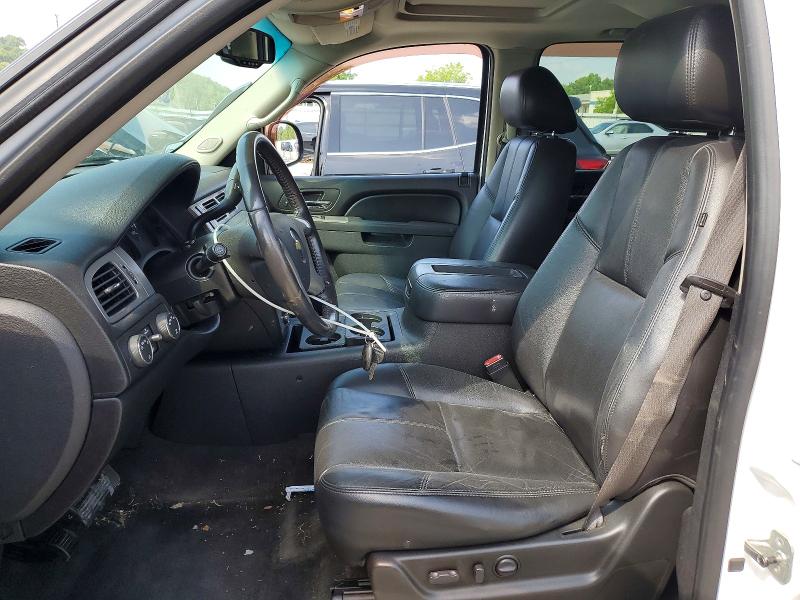 Photo 7 from auction – 2010 CHEVROLET SUBURBAN with VIN 1GNUKJE36AR222129