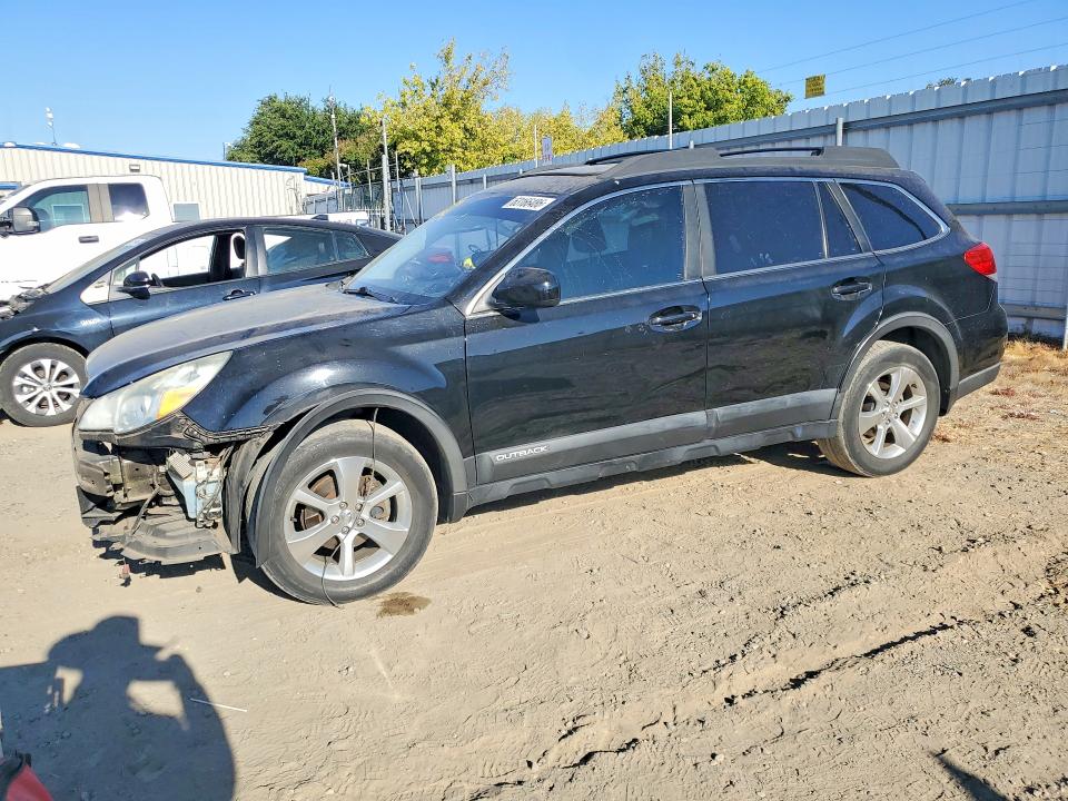 SUBARU OUTBACK 2014 with VIN 4S4BRLC7E3294899 - Photo from auction