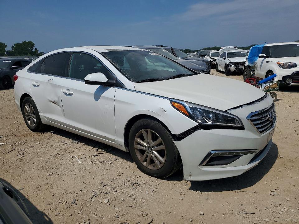 Photo 4 from auction – 2015 HYUNDAI SONATA with VIN 5NPE24AF9FH237656