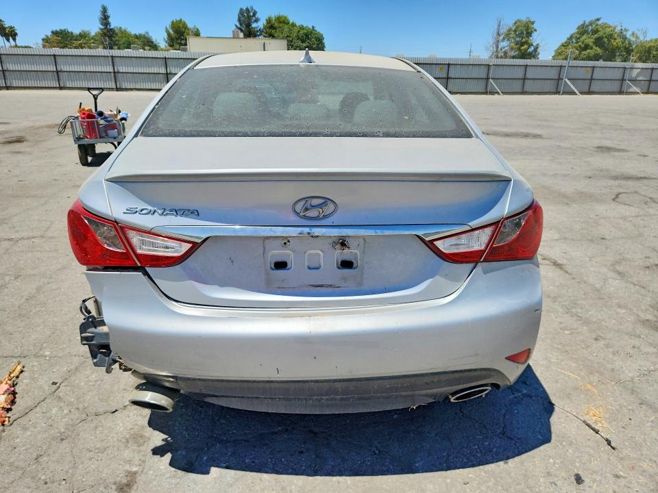 Photo 6 from auction – 2014 HYUNDAI SONATA with VIN 5NPEC4AC9EH833481