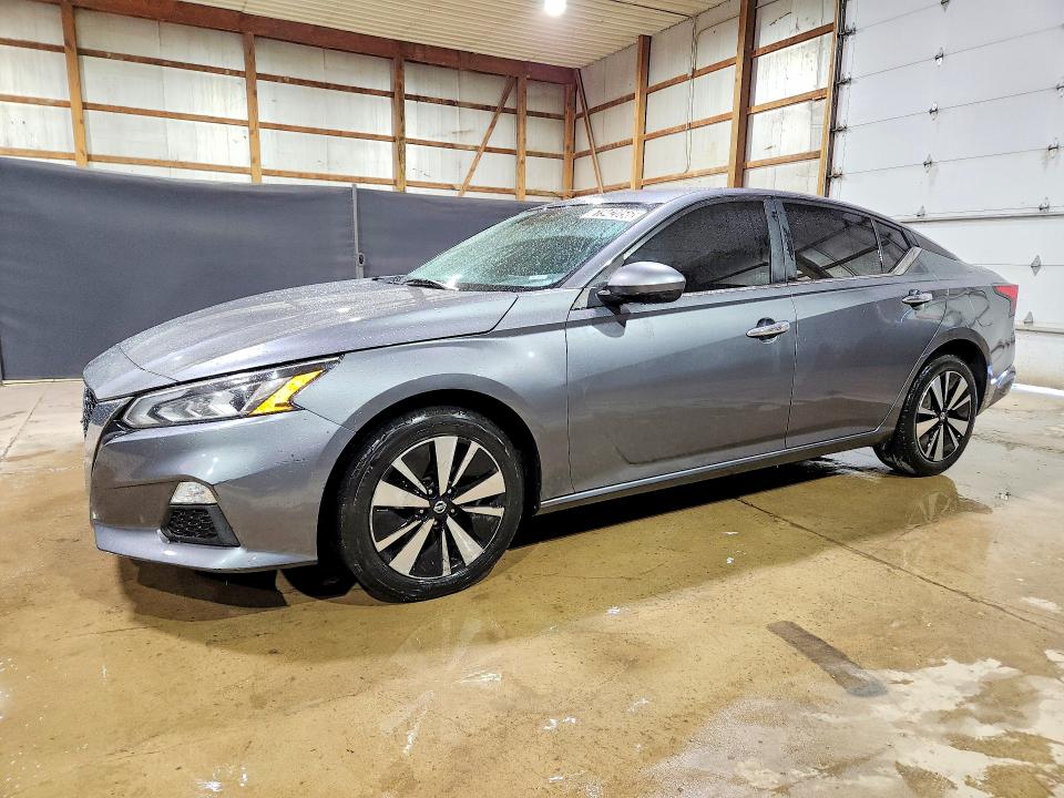 NISSAN ALTIMA 2021 with VIN 1N4BL4DW3MN397613 - Photo from auction