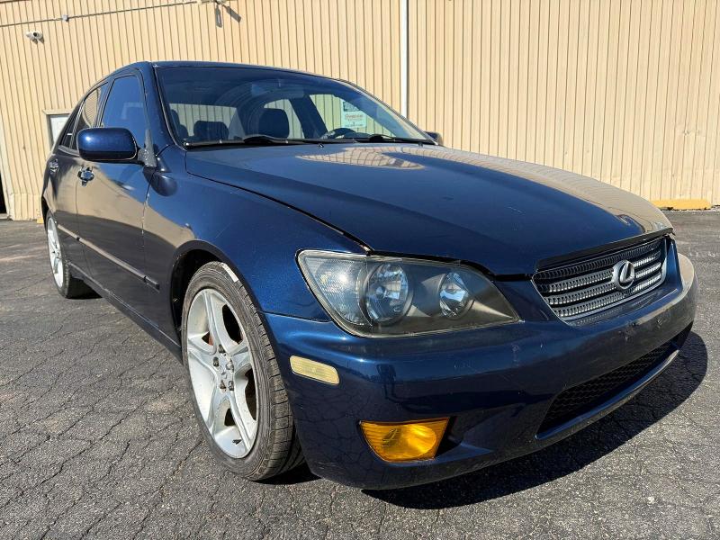 Photo 5 from auction – 2003 LEXUS IS with VIN JTHBD192630080348