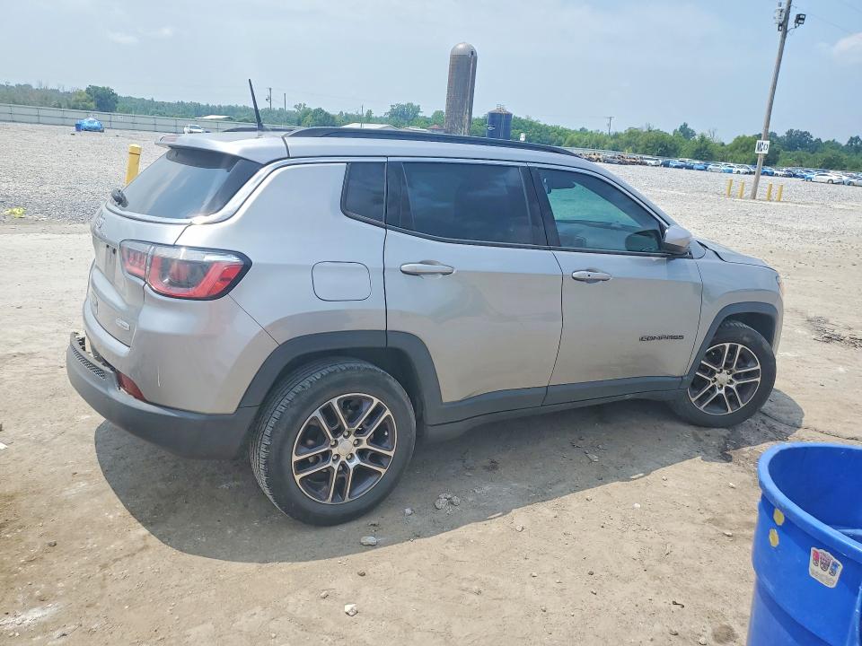 Photo 3 from auction – 2018 JEEP COMPASS with VIN 3C4NJCBB4JT487792