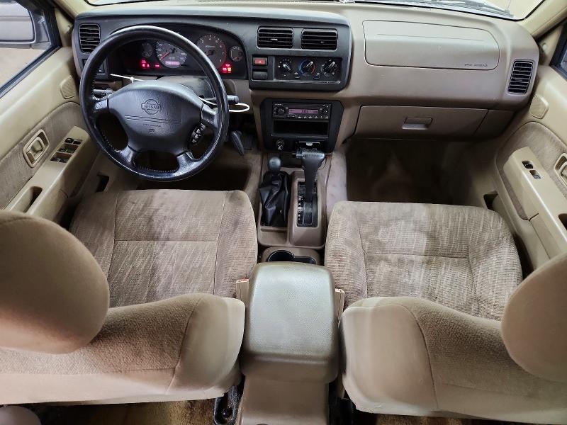 Photo 8 from auction – 2000 NISSAN FRONTIER with VIN 1N6ED27YXYC356352