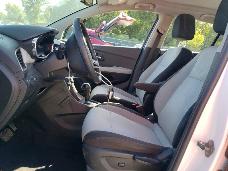 Photo 7 from auction – 2017 CHEVROLET TRAX with VIN 3GNCJPSB3HL145296