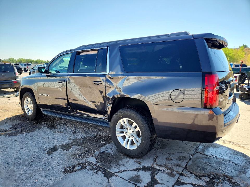 Photo 2 from auction – 2016 CHEVROLET SUBURBAN with VIN 1GNSKHKC7GR370464