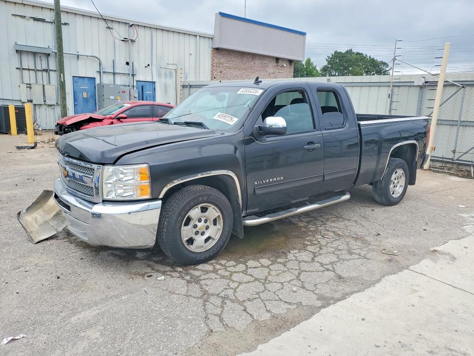 CHEVROLET SILVERADO 2013 with VIN 1GCRCSE0XDZ189048 - Photo from auction