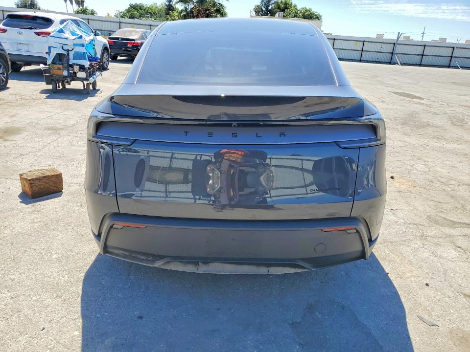 Photo 6 from auction – 2026 TESLA MODEL Y with VIN 7SAYGDEE7TF632934