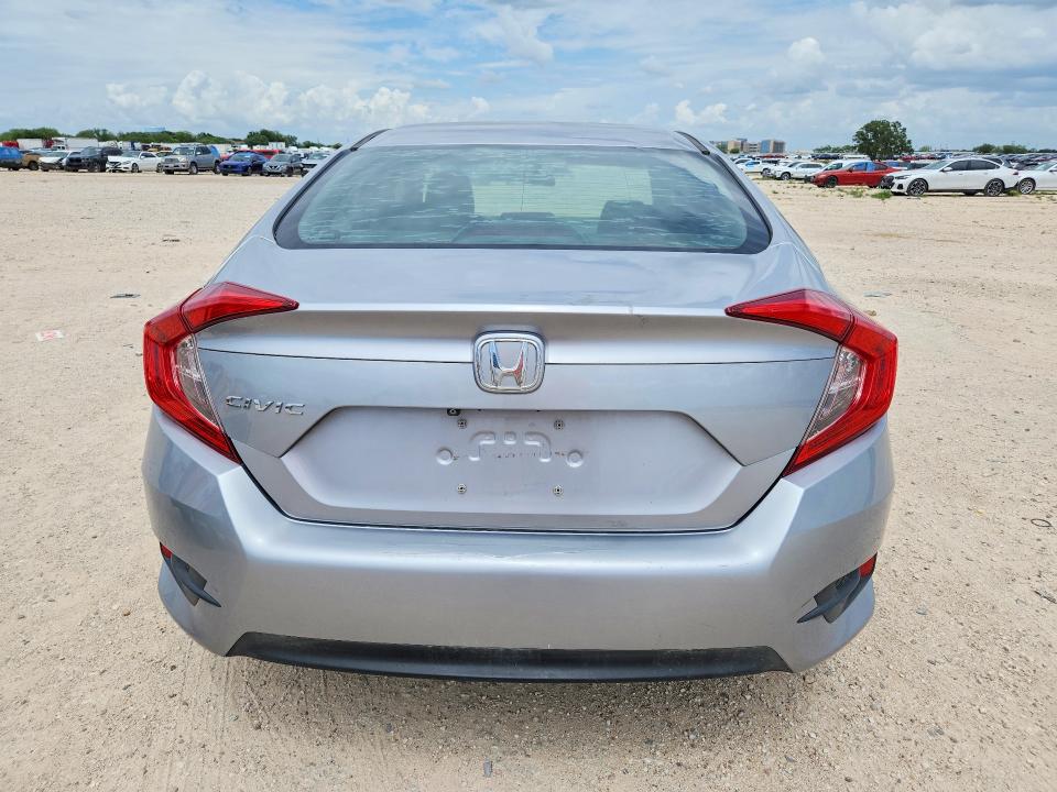 Foto 6 de la subasta – 2017 HONDA CIVIC con VIN 19XFC2F5XHE010330