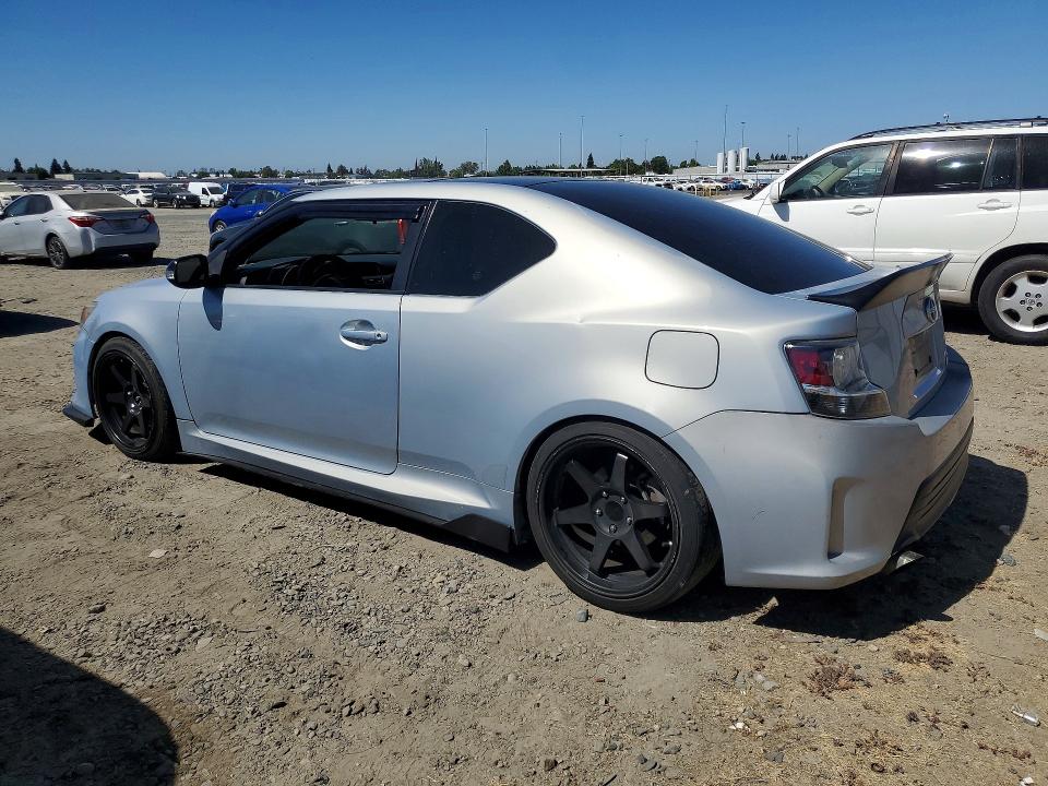 Photo 2 from auction – 2014 SCION TC with VIN JTKJF5C72E3067030