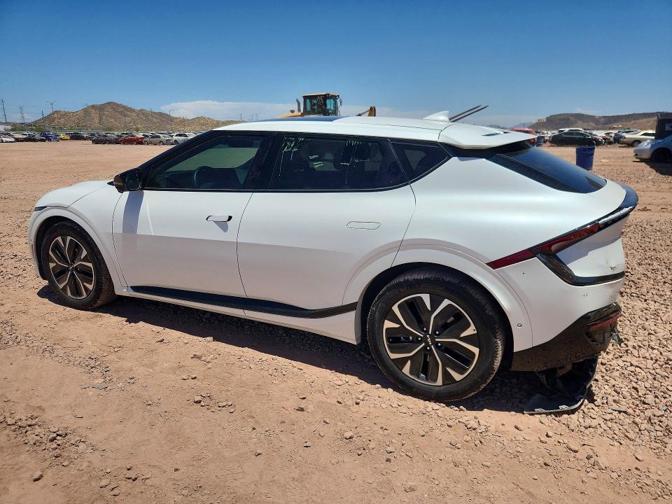 Photo 2 from auction – 2023 KIA EV6 with VIN KNDC44LA7P5144610