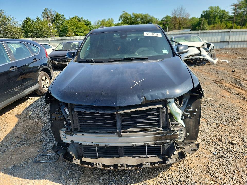 Photo 5 from auction – 2023 CHEVROLET TRAVERSE with VIN 1GNEVHKW3PJ215570