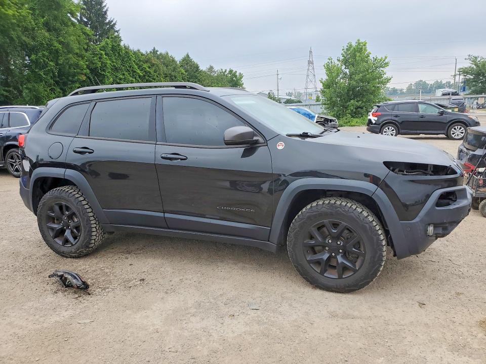 Photo 4 from auction – 2015 JEEP CHEROKEE with VIN 1C4PJMBS2FW697629